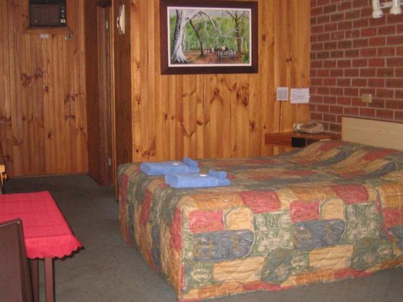 Orbost Country Road Motor Inn Exterior foto